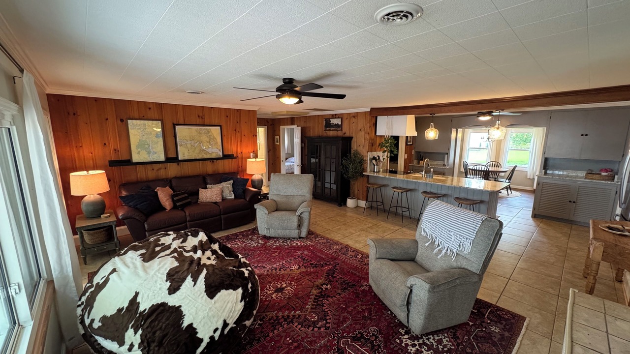 Photo of Livingroom in Lanexa