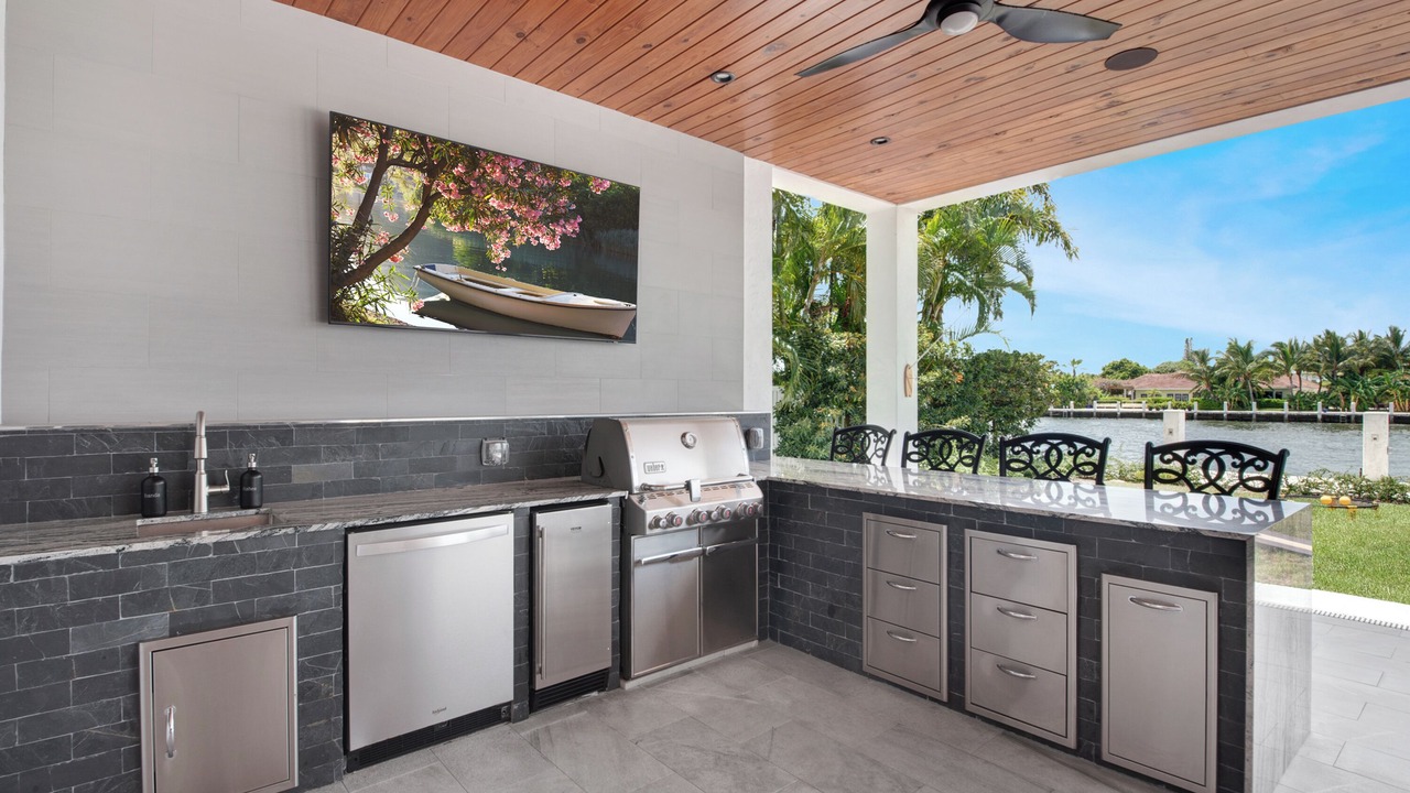 Photo of Patio Balcony in The Landings