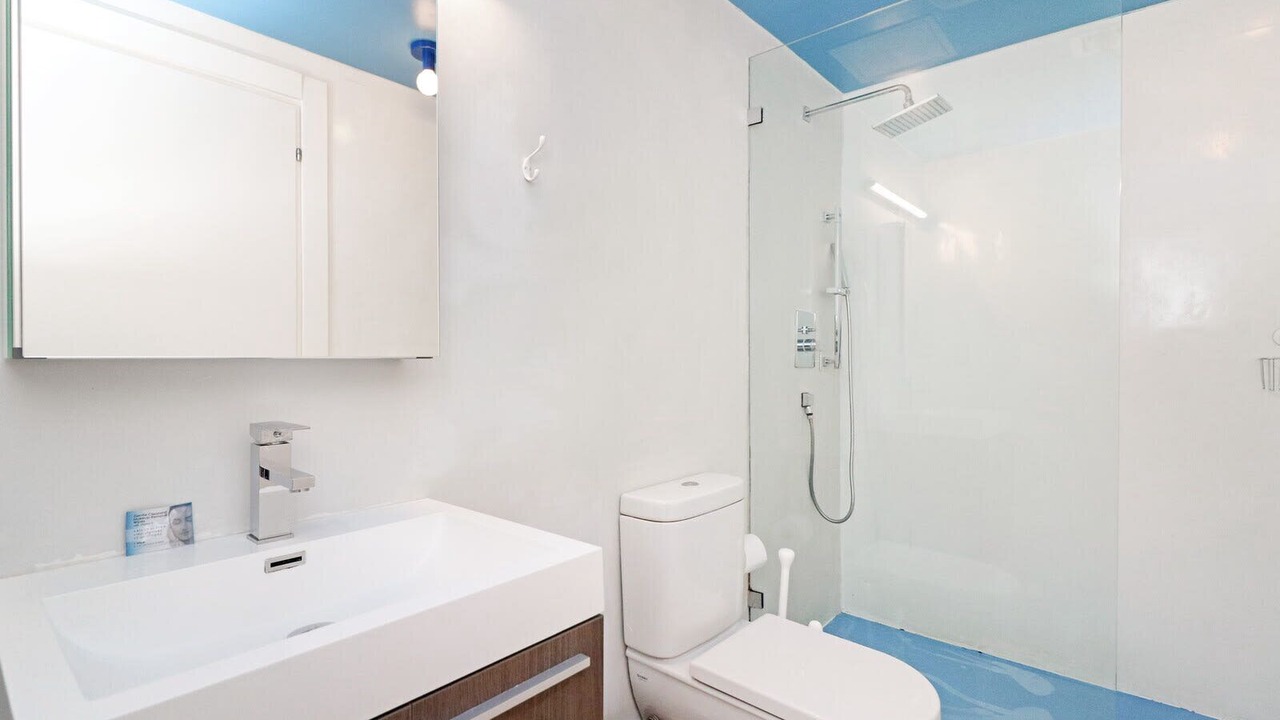 Photo of Bathroom in South Pointe