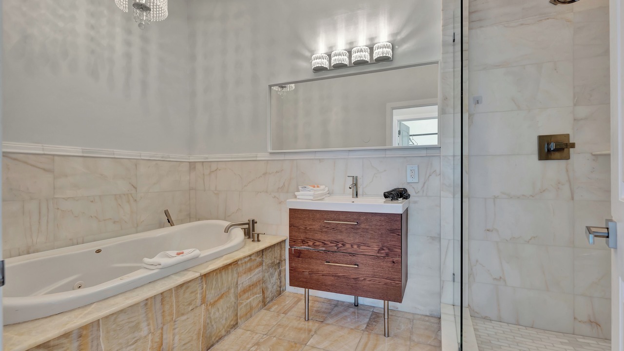 Photo of Bathroom in Bermuda Riviera