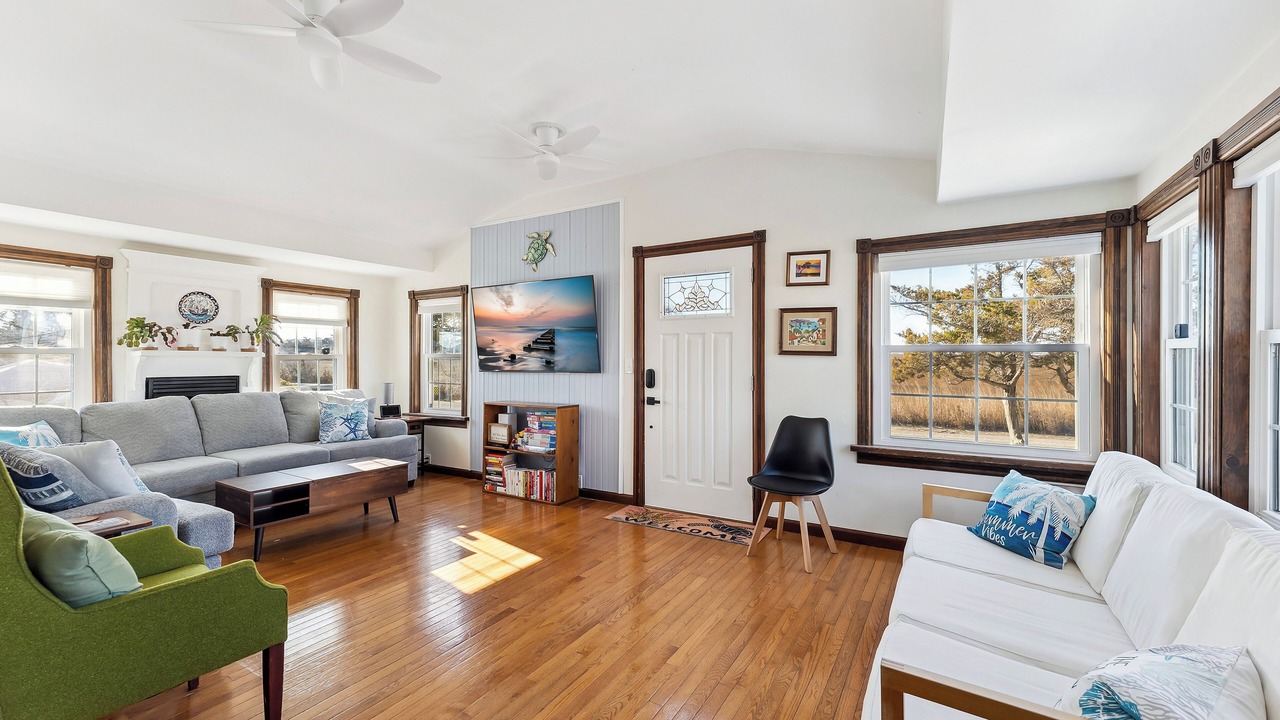 Photo of Livingroom in Goshen