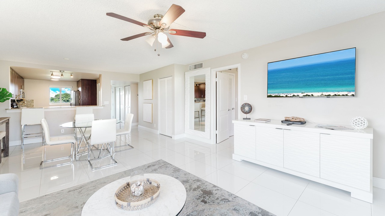 Photo of Livingroom in Boca Raton
