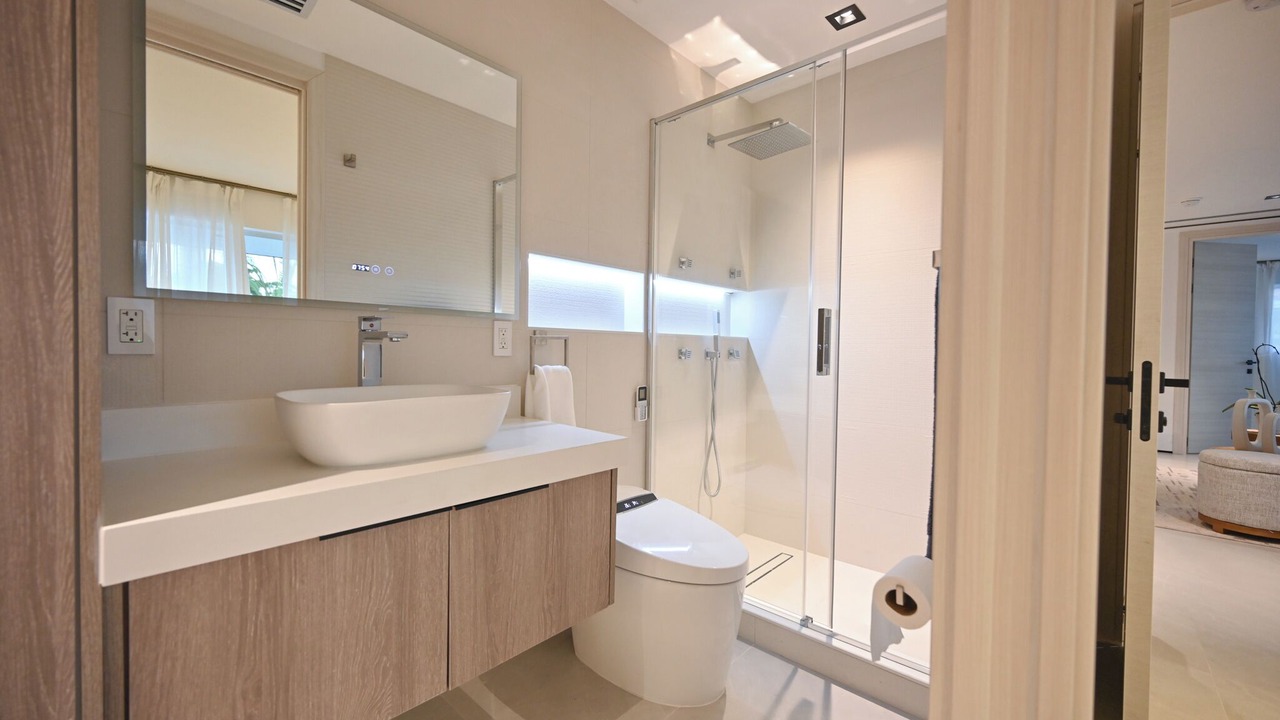 Photo of Bathroom in Pompano Isles