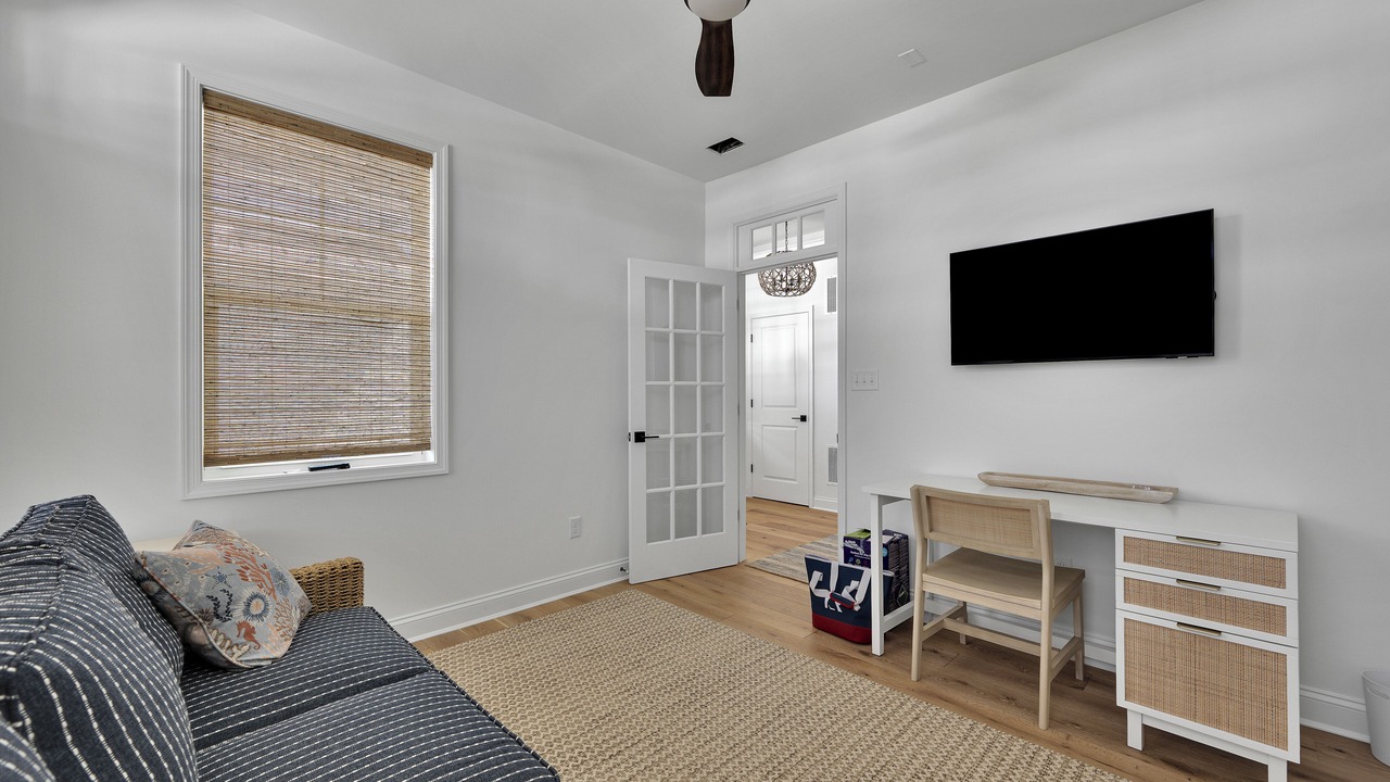 Photo of Livingroom in Long Neck