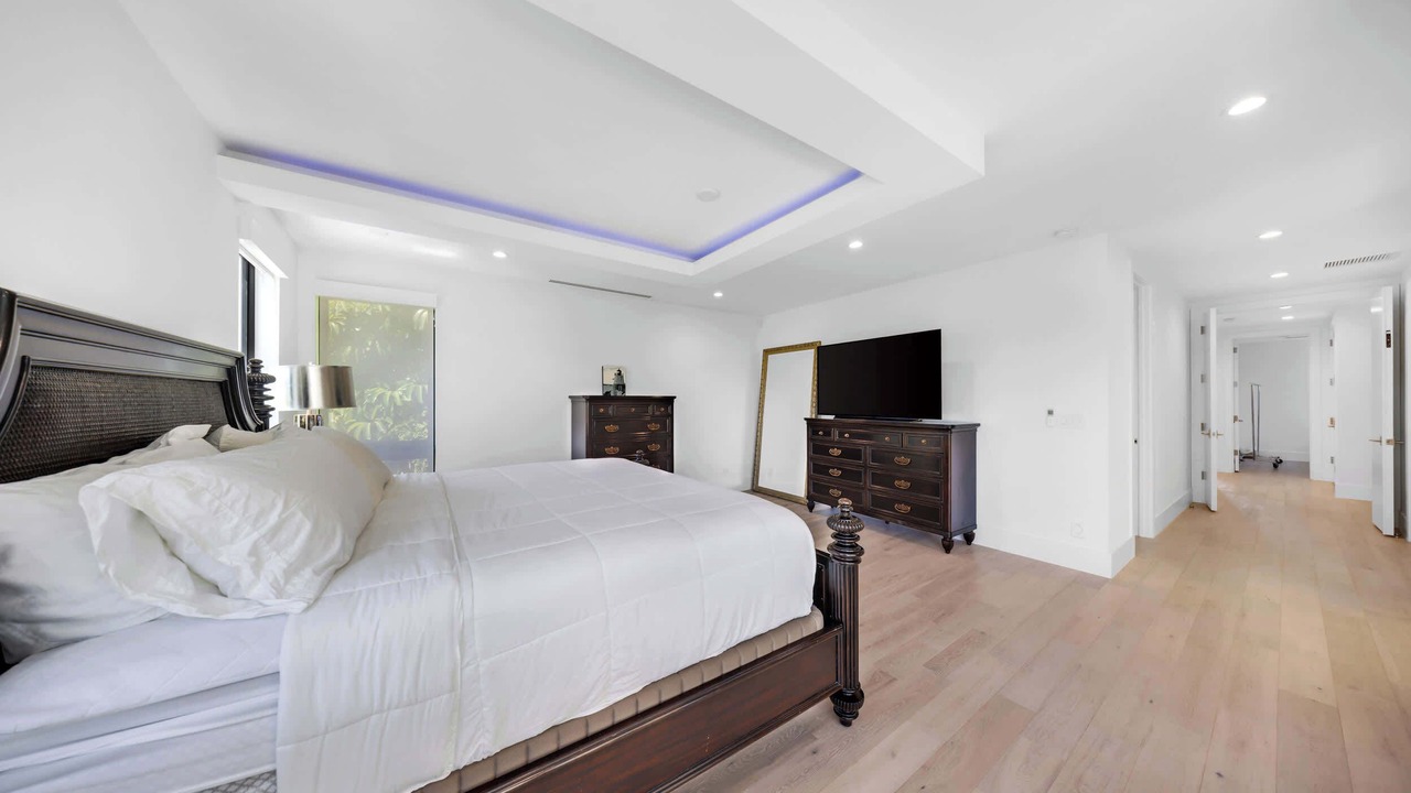 Photo of Bedroom in Harbour Inlet