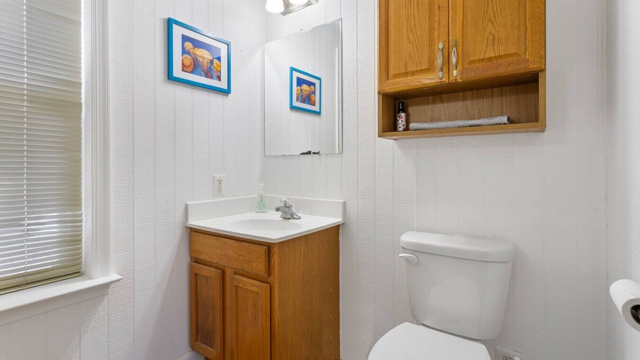 Photo of Bathroom in Barstow