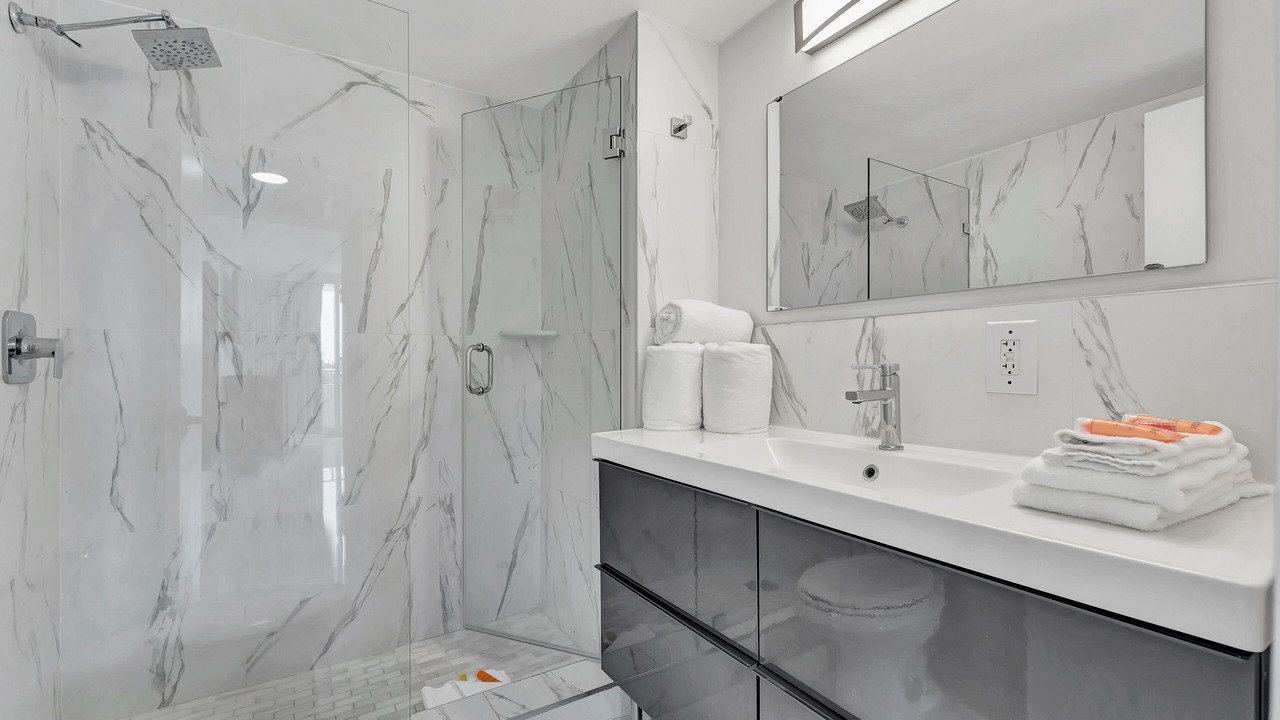 Photo of Bathroom in Bermuda Riviera