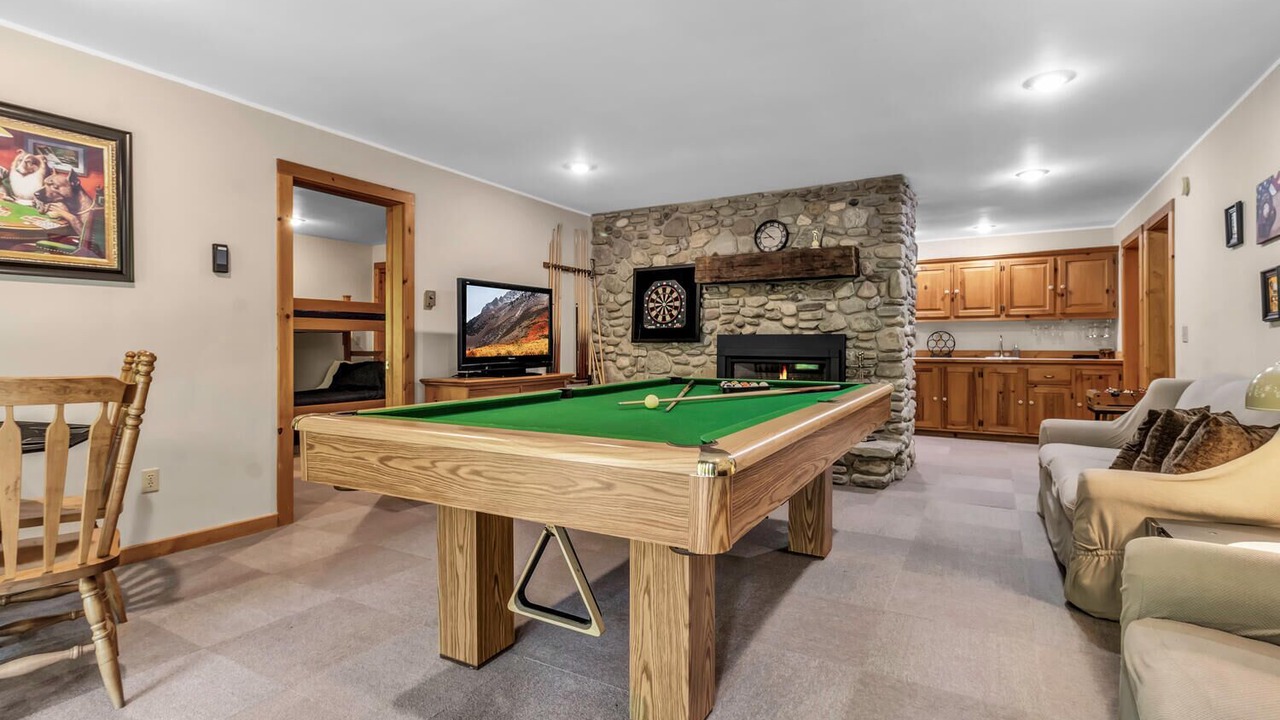 Photo of Bedroom in Ellicottville