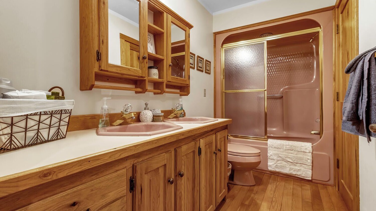 Photo of Bathroom in Ellicottville
