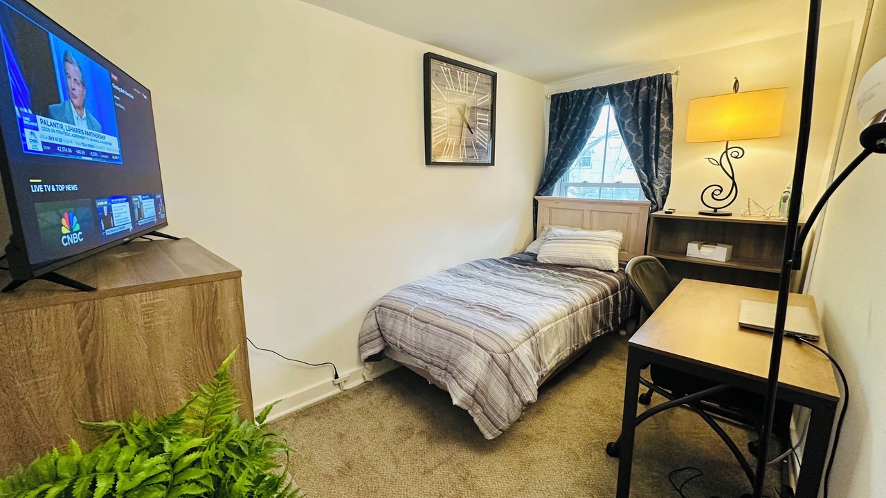 Photo of Bedroom in Watervliet