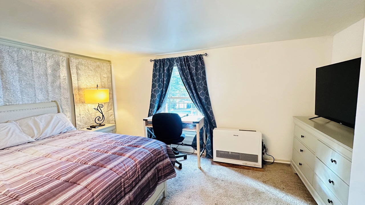 Photo of Bedroom in Watervliet