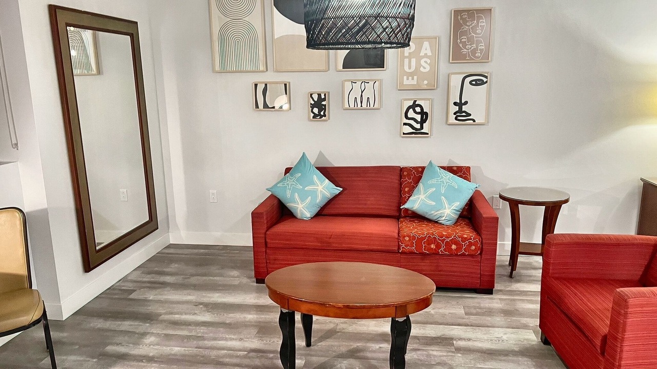 Photo of Livingroom in Fairfax District