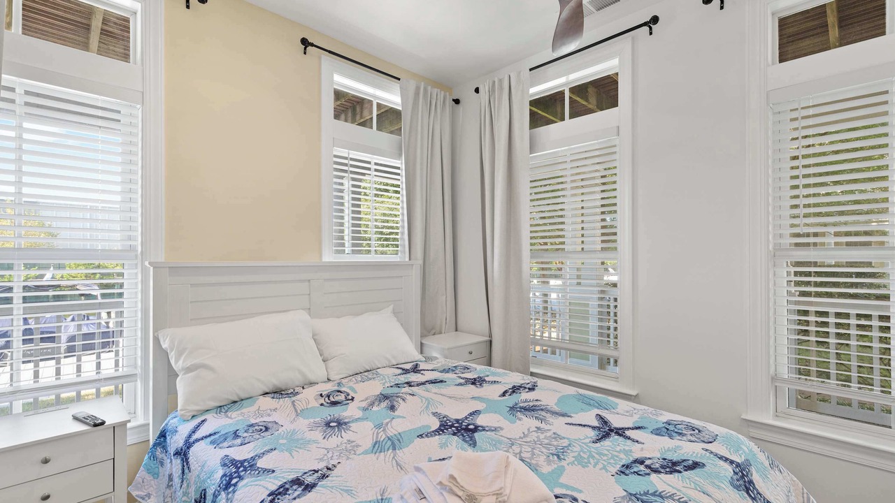 Photo of Bedroom in Sunset Island