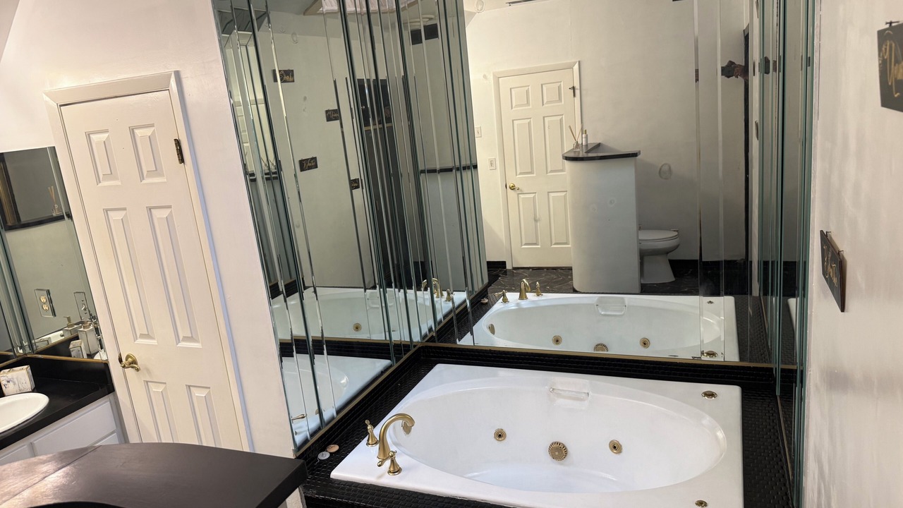 Photo of Bathroom in Greenbrier West