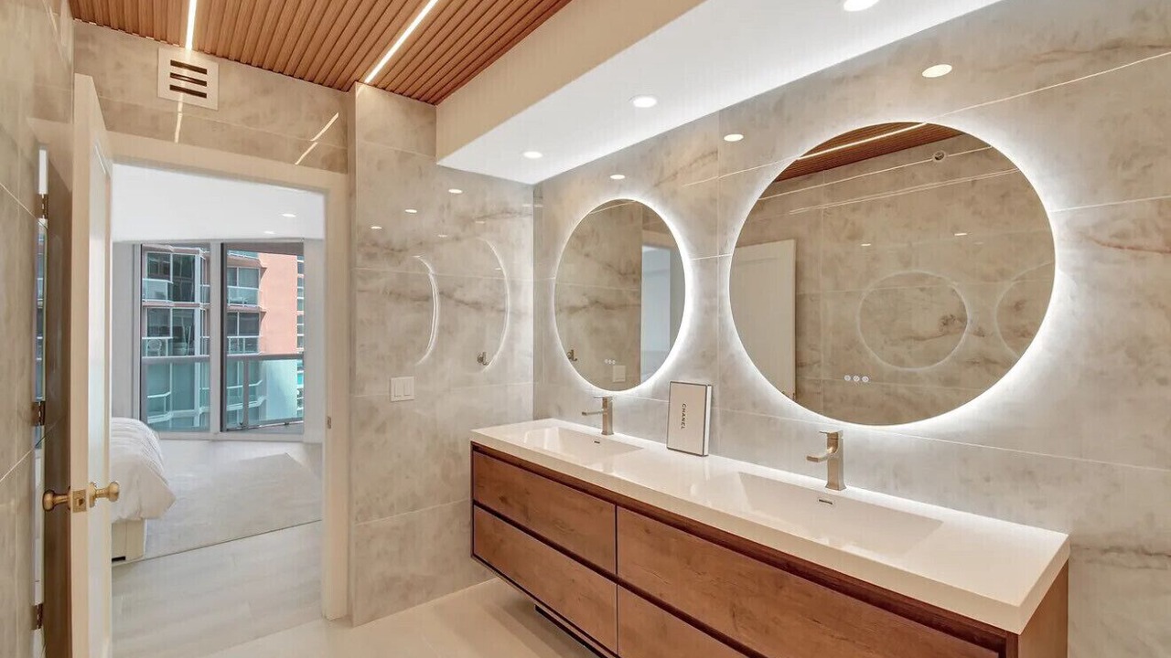 Photo of Bathroom in Aventura