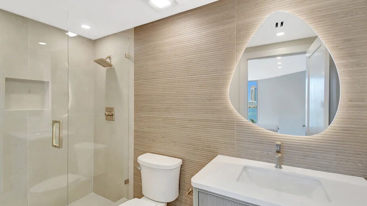 Photo of Bathroom in Aventura