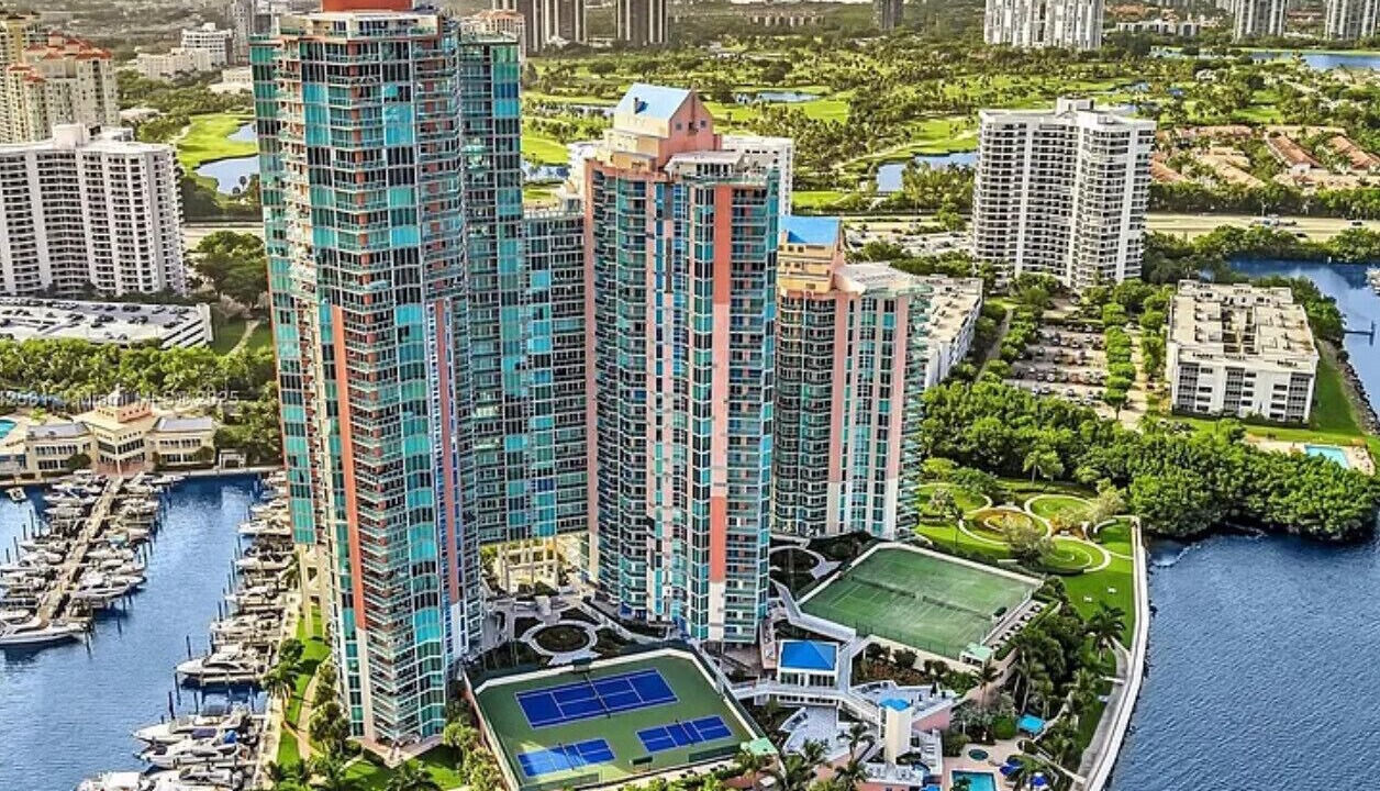 Photo of Outdoor in Aventura
