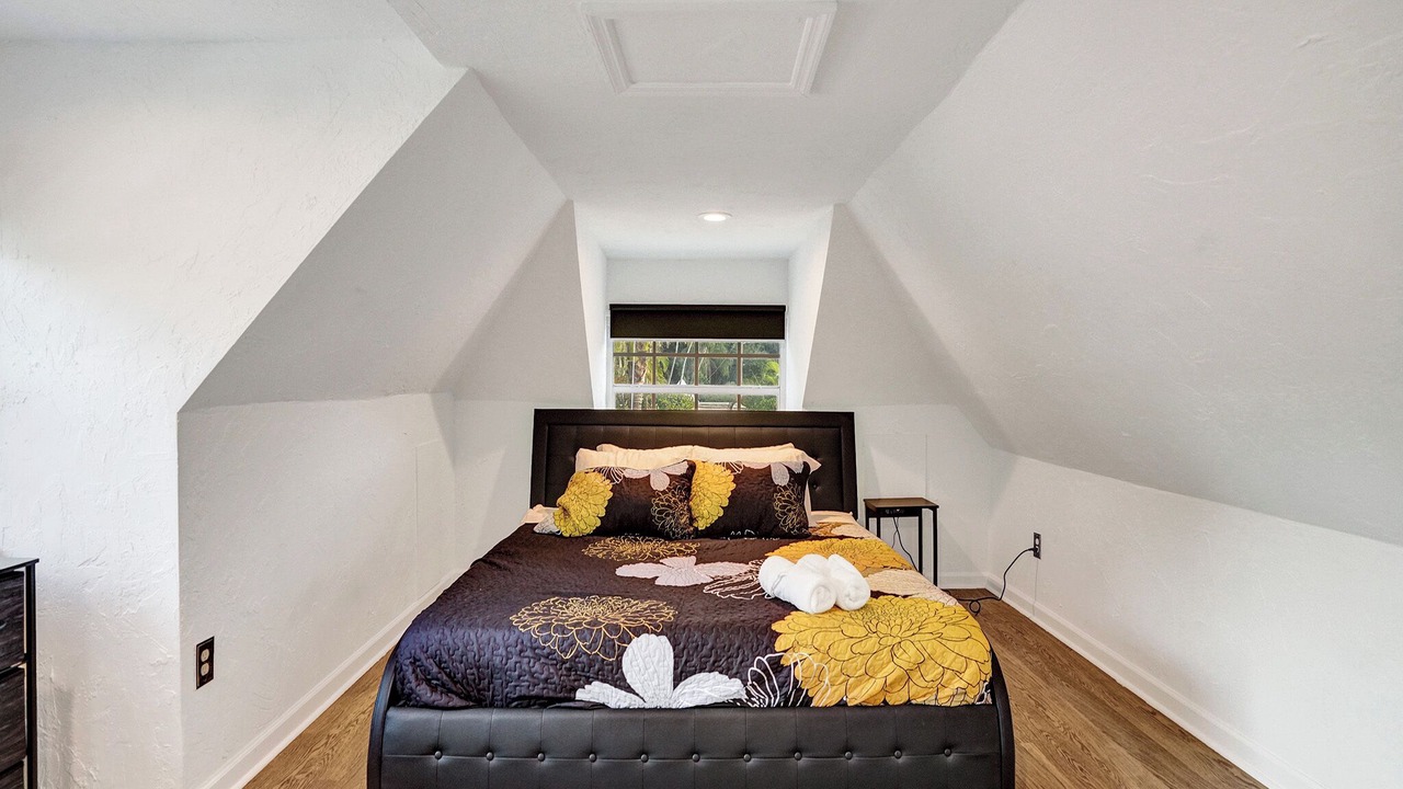 Photo of Bedroom in Hollywood