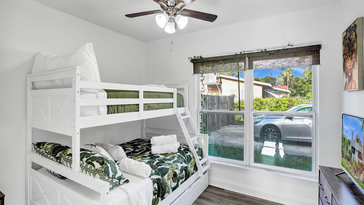 Photo of Bedroom in Hollywood