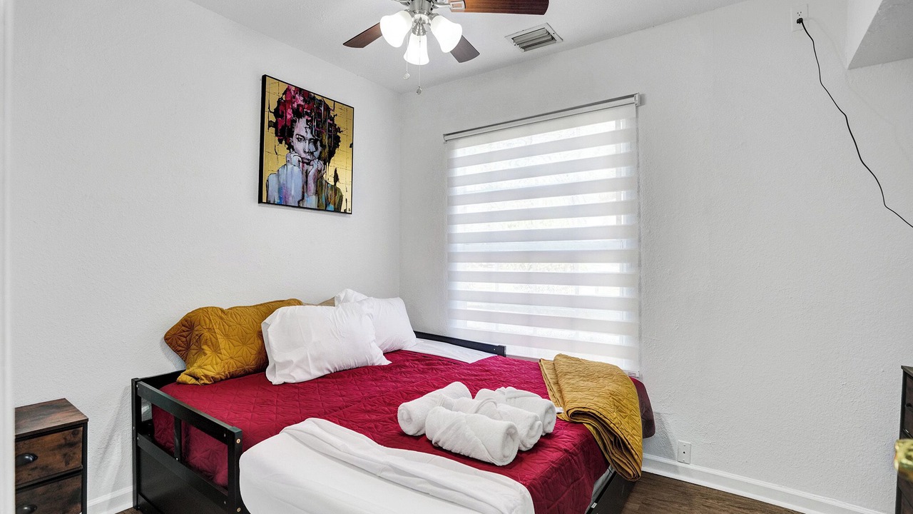 Photo of Bedroom in Hollywood