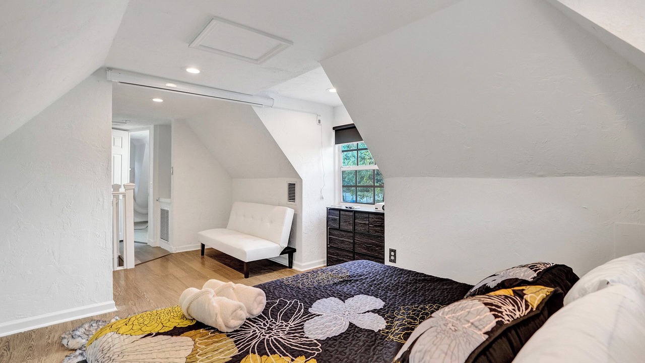 Photo of Bedroom in Hollywood