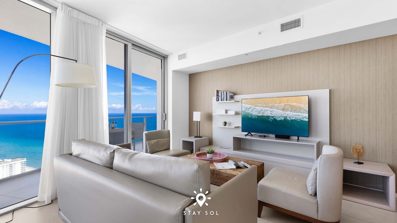 Photo of Livingroom in Hollywood South Central Beach