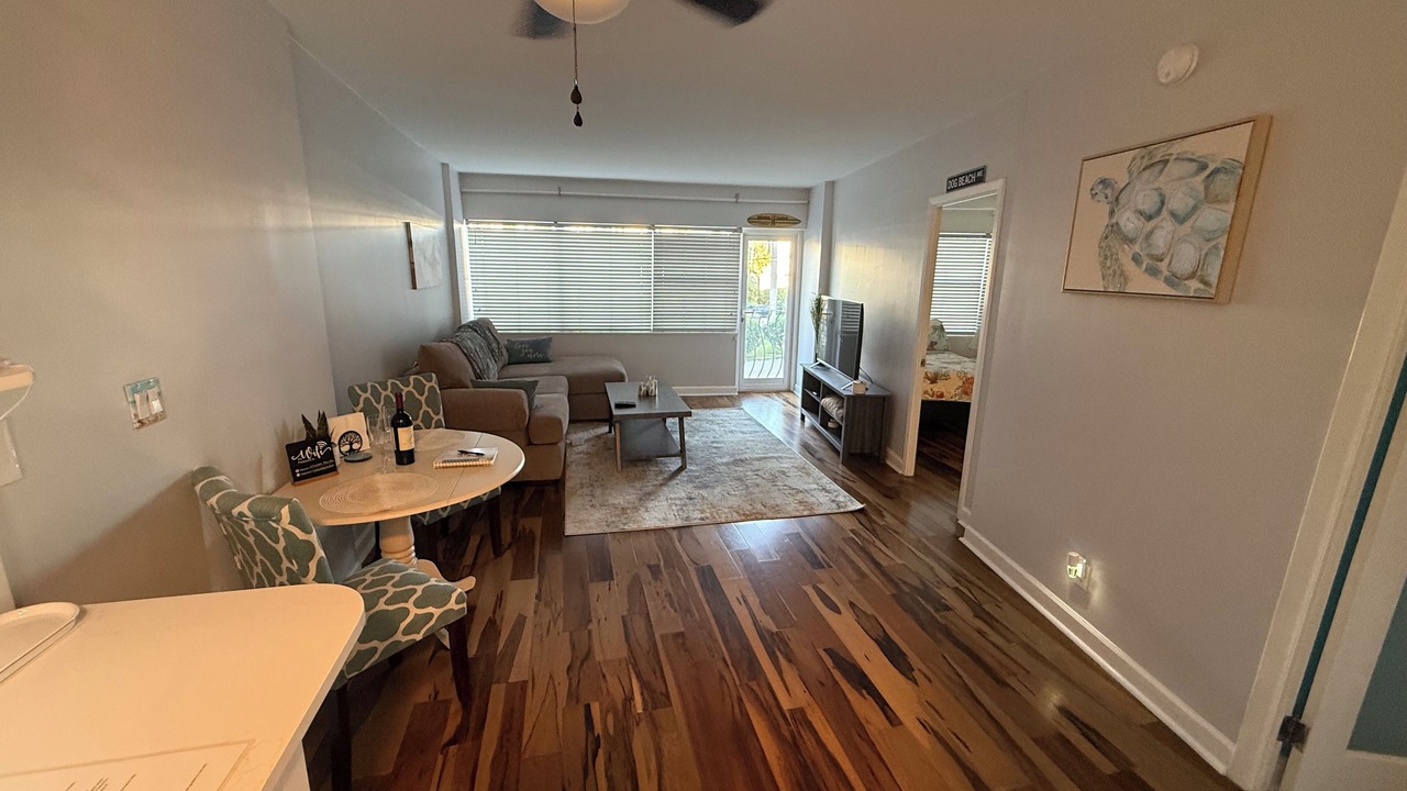 Photo of Livingroom in Dolphin Isles