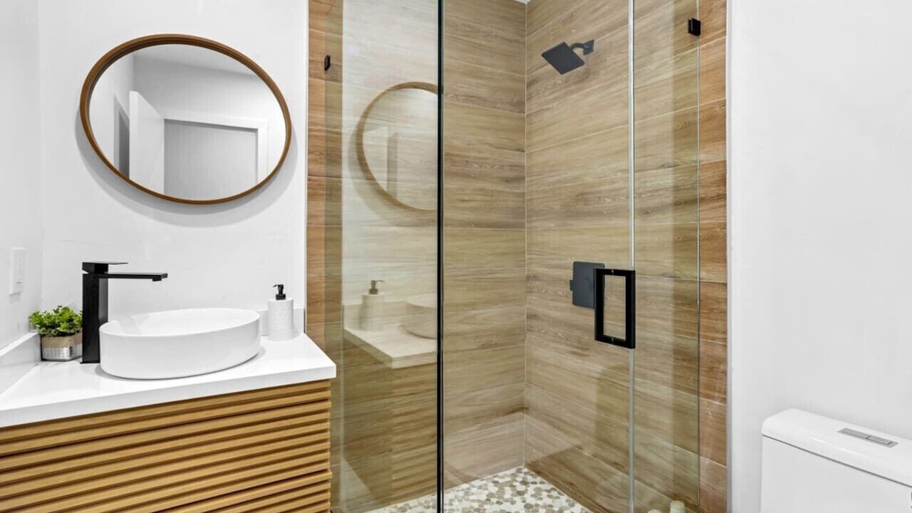 Photo of Bathroom in Hallandale Beach