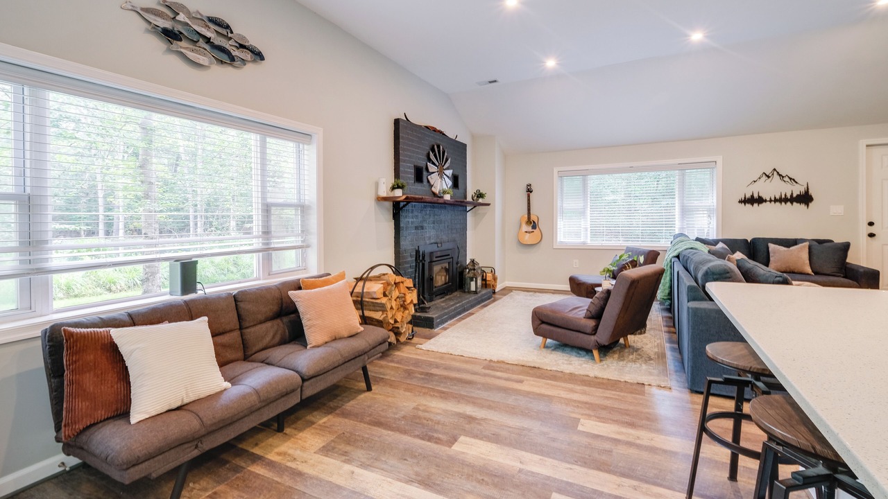 Photo of Livingroom in Pisgah