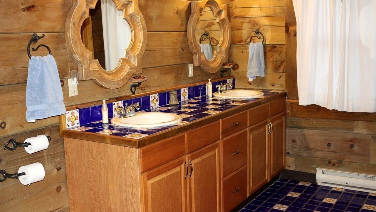 Photo of Bathroom in Mingo