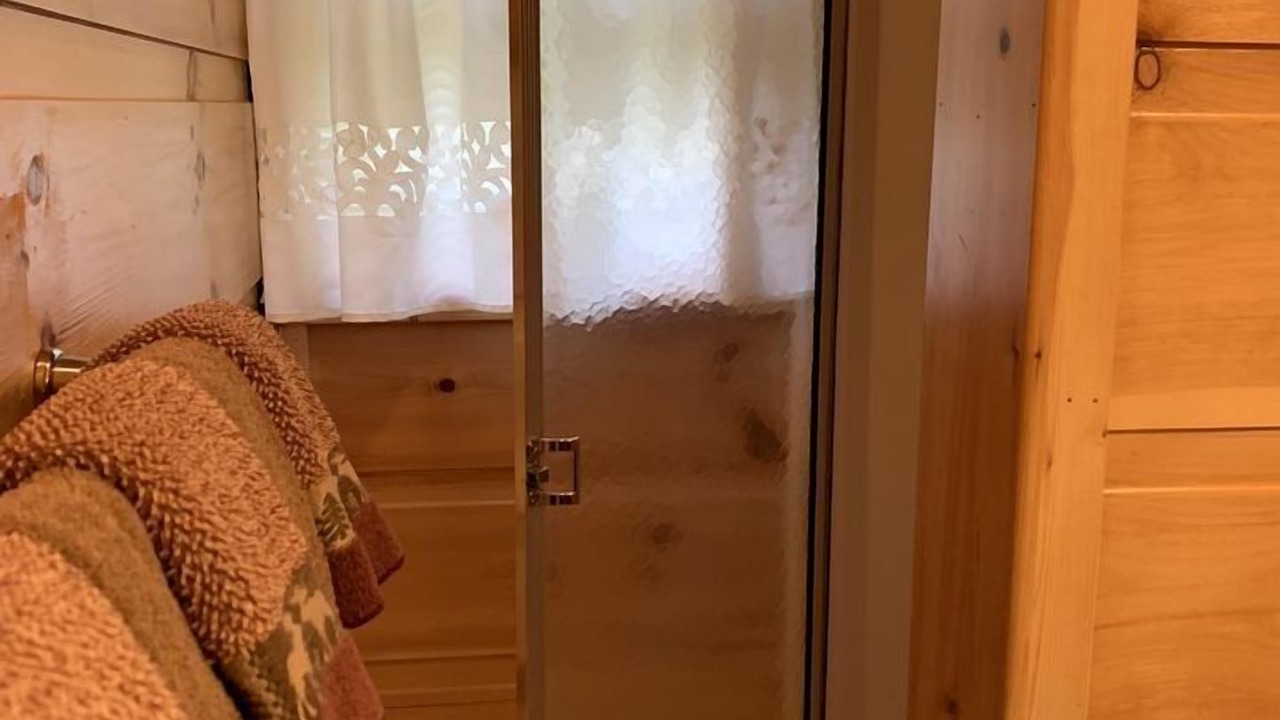 Photo of Bathroom in Mingo