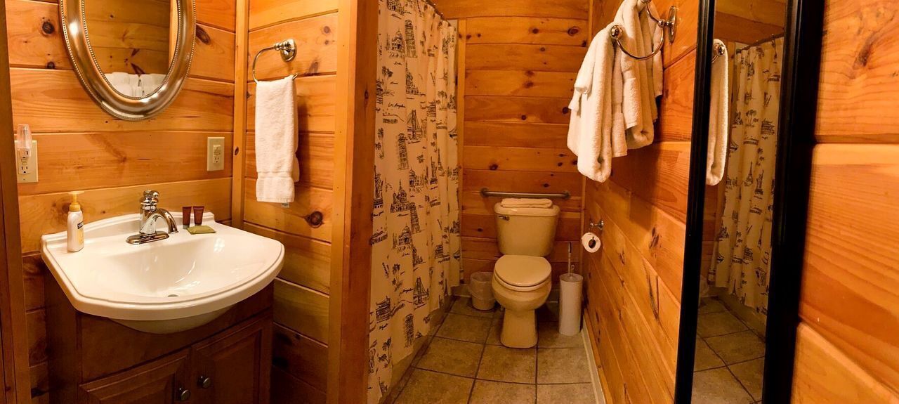 Photo of Bathroom in Mingo