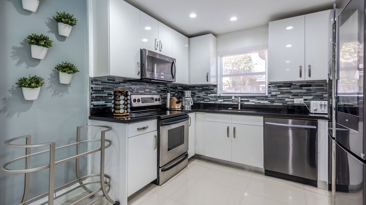 Photo of Kitchen in Hollywood Lakes