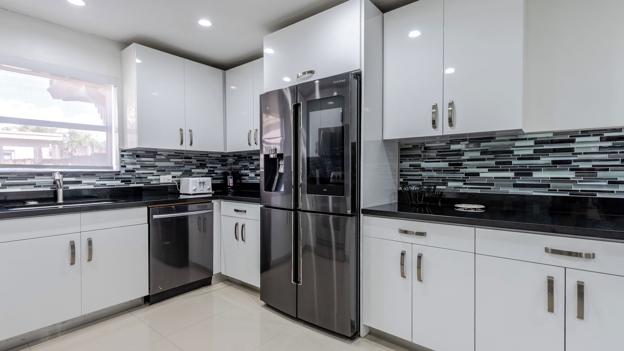 Photo of Kitchen in Hollywood Lakes