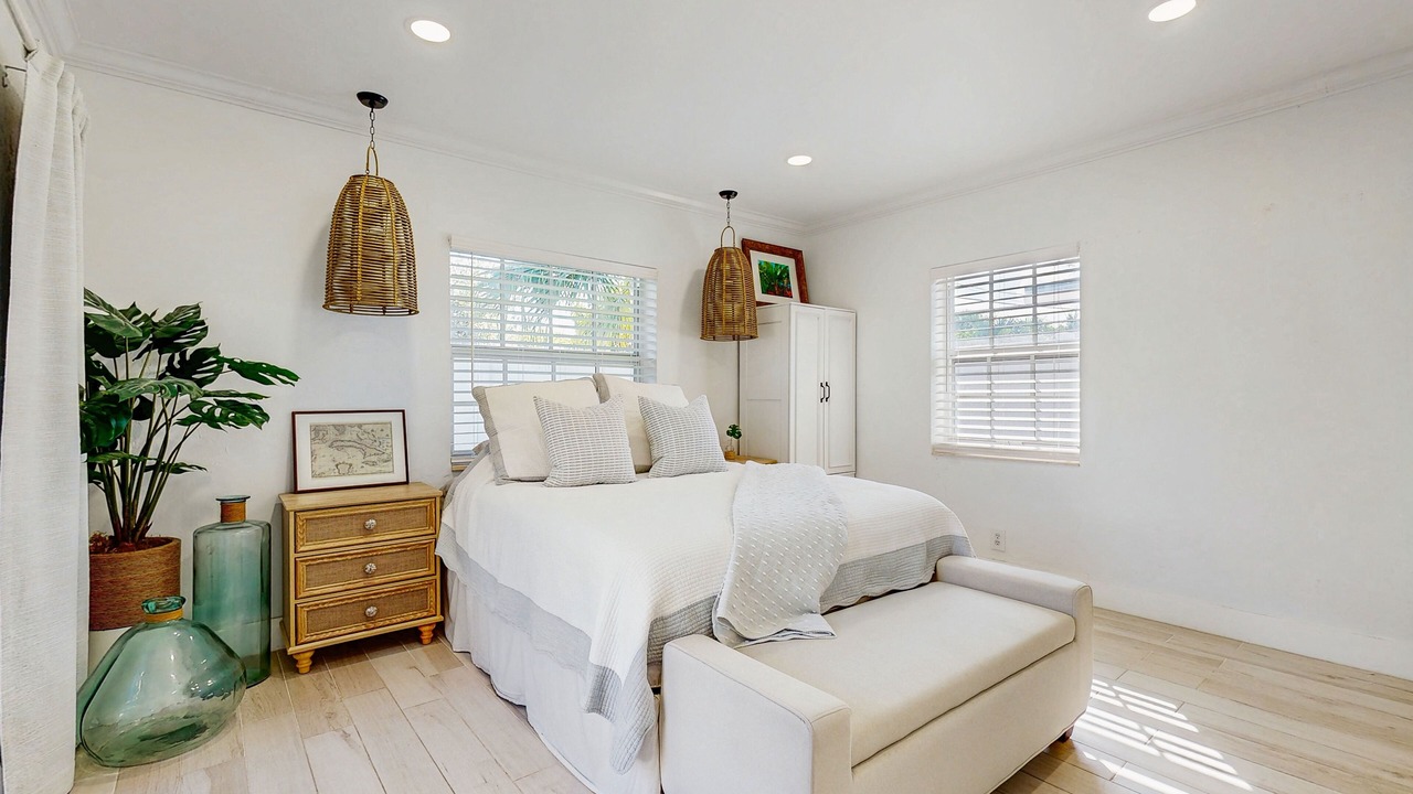 Photo of Bedroom in Santa Barbara Estates