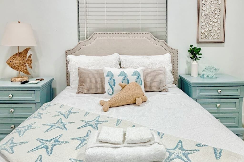 Photo of Bedroom in Santa Barbara Estates