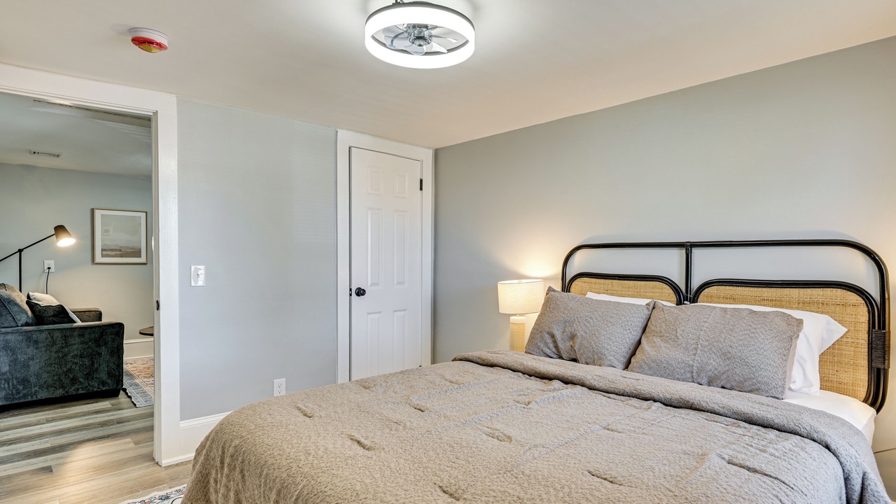 Photo of Bedroom in Lincoln Park