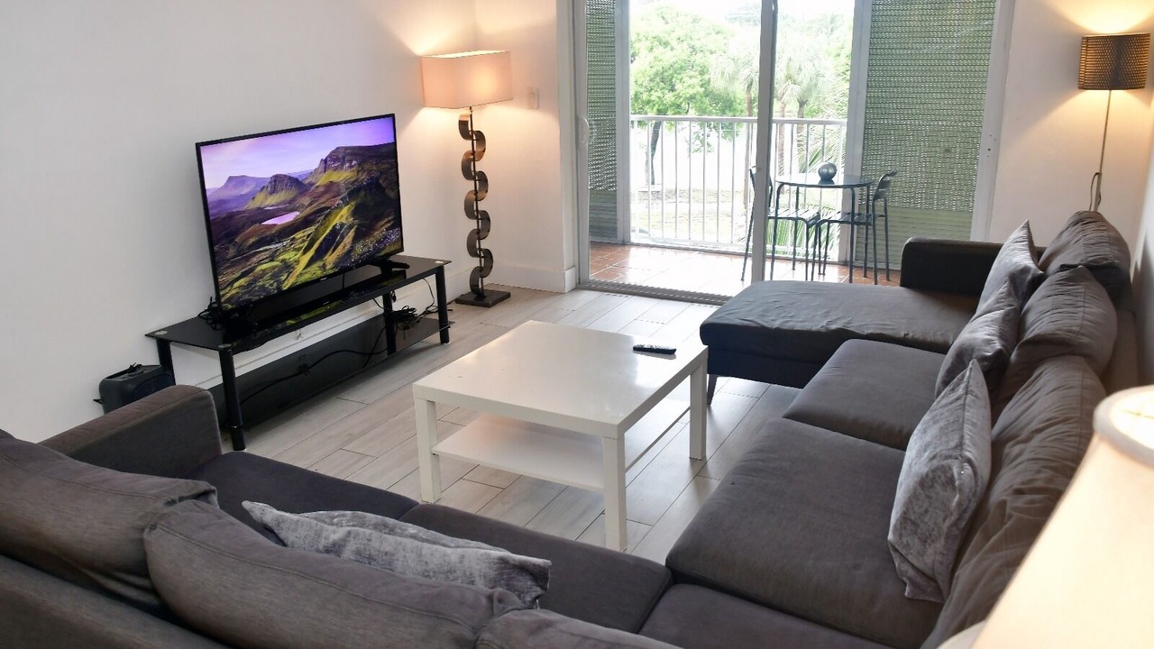 Photo of Livingroom in North Miami Beach