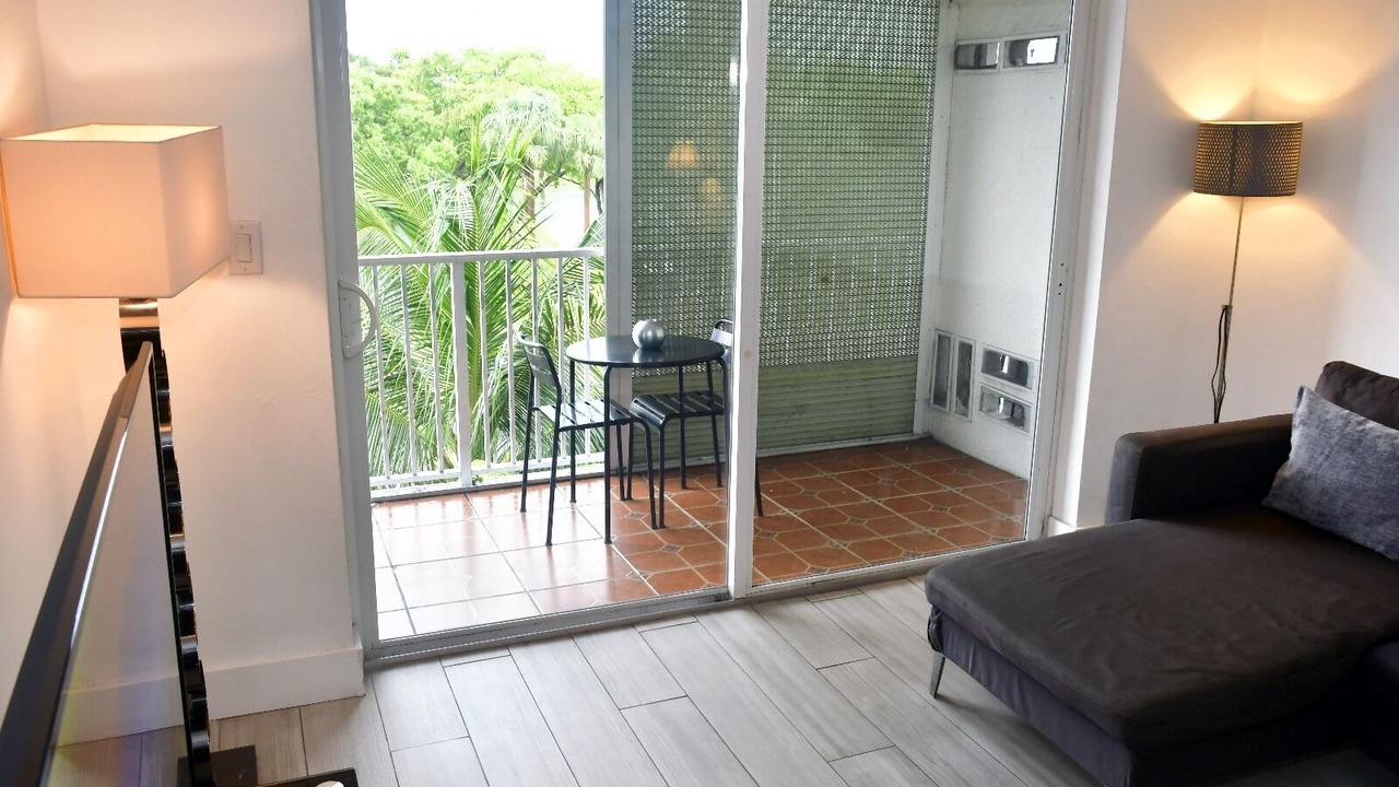 Photo of Livingroom in North Miami Beach
