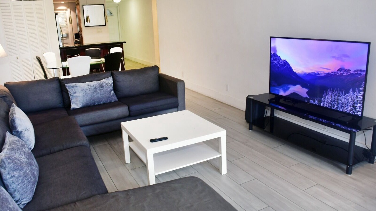 Photo of Livingroom in North Miami Beach