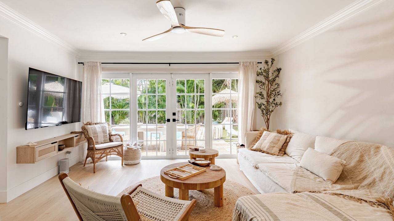 Photo of Livingroom in Wilton Manors