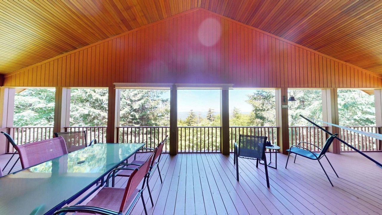 Photo of Outdoor in Edray