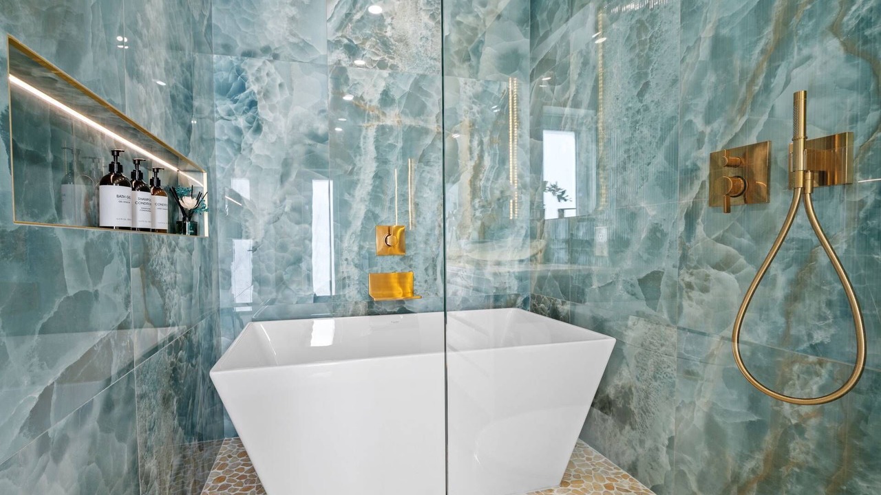 Photo of Bathroom in Central Fort Lauderdale