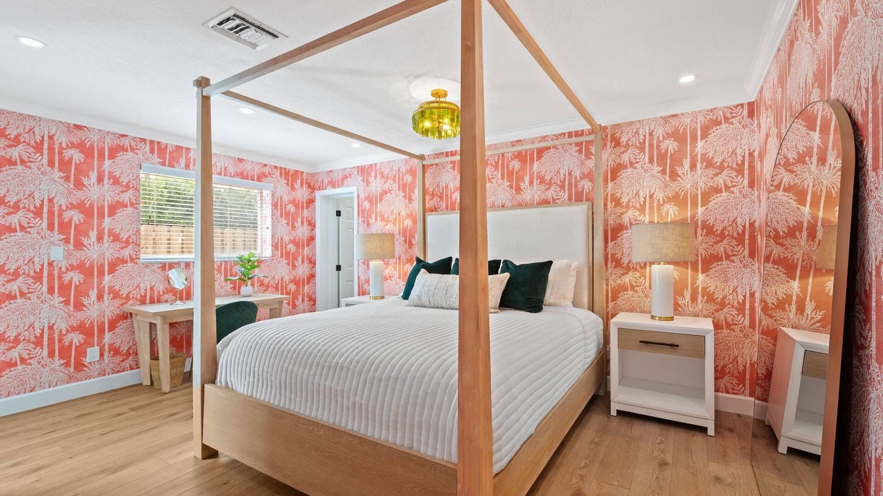 Photo of Bedroom in Central Fort Lauderdale