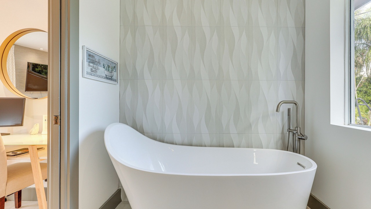 Photo of Bathroom in Harbor Beach