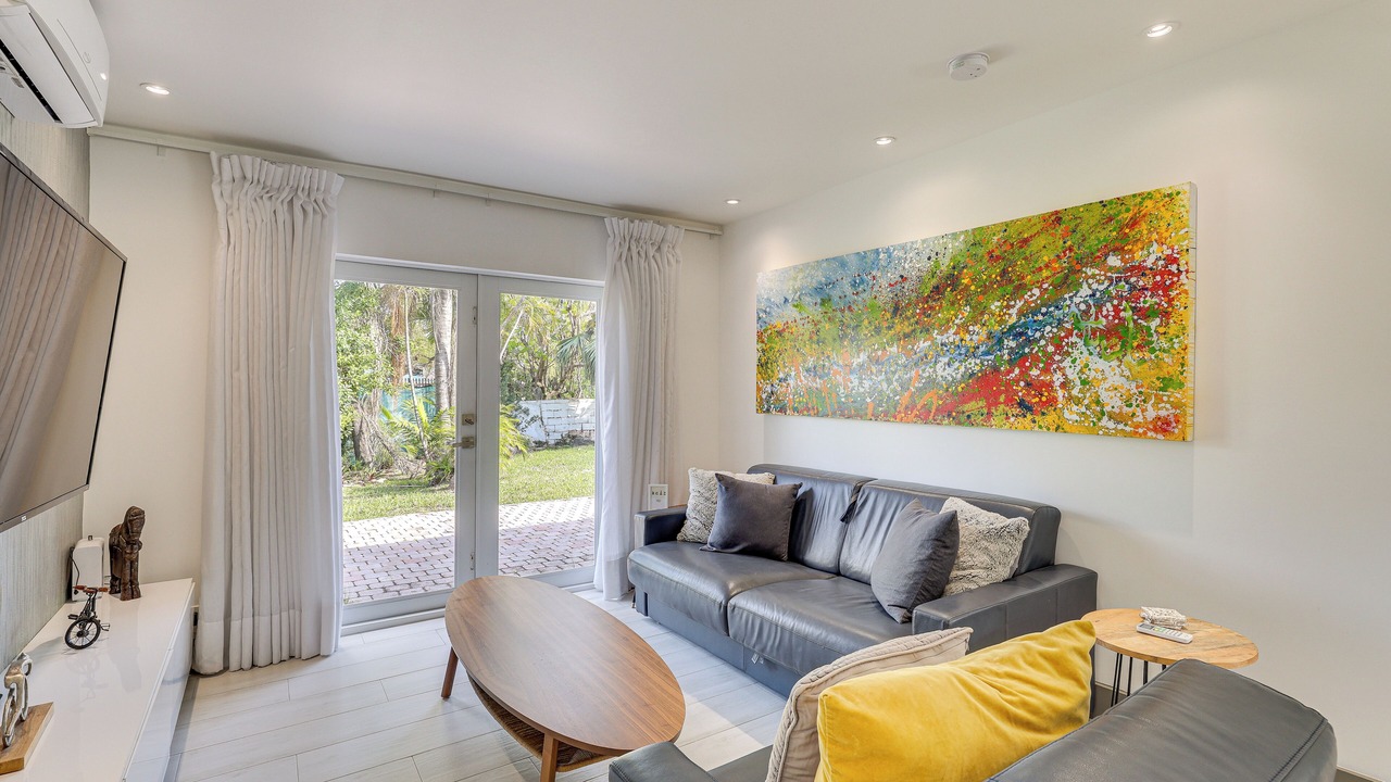 Photo of Livingroom in Harbor Beach
