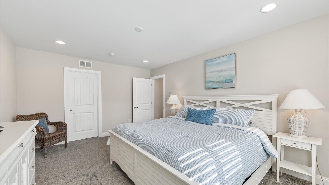 Photo of Bedroom in Long Neck