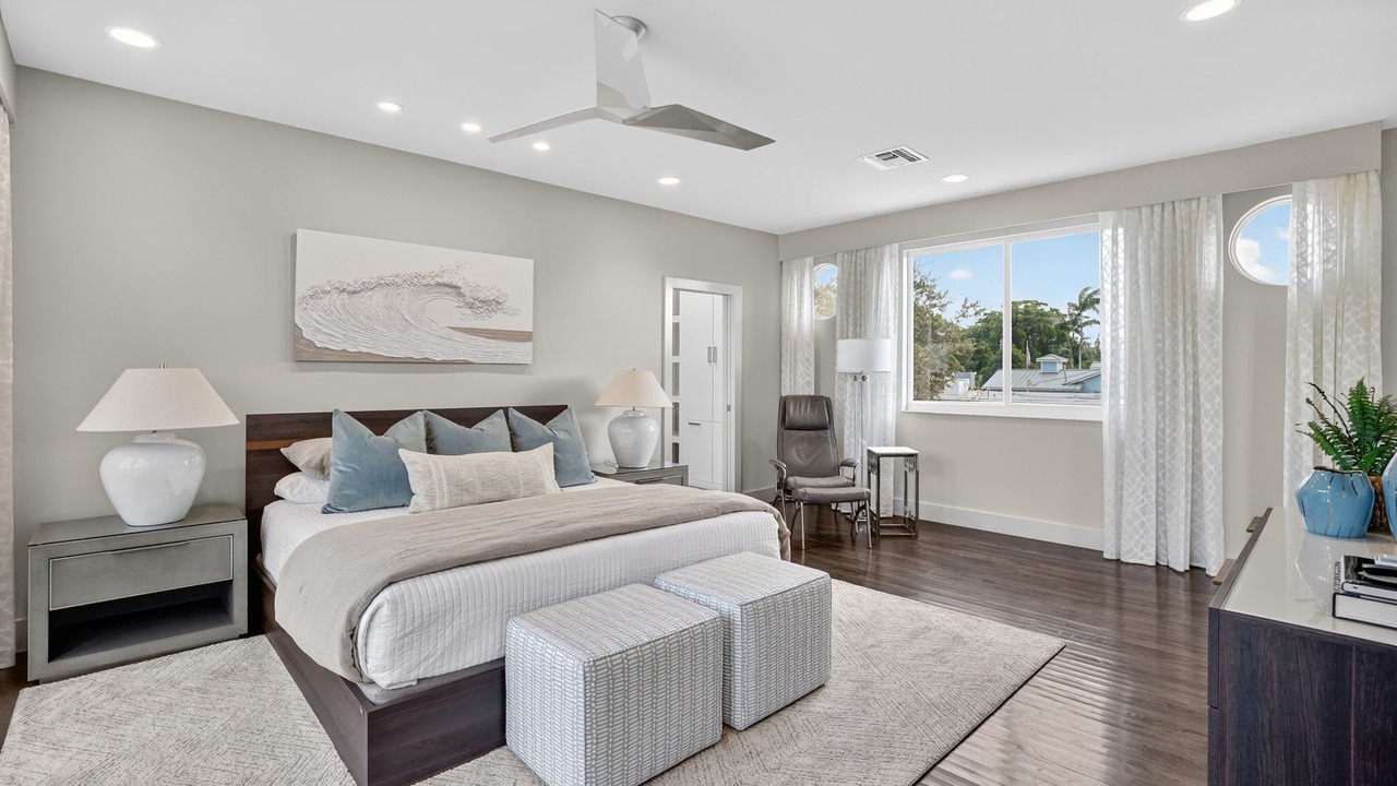 Photo of Bedroom in Harbour Inlet