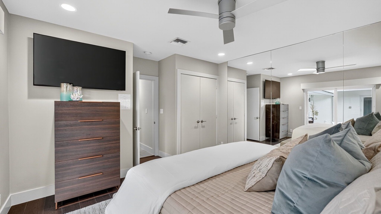Photo of Bedroom in Harbour Inlet