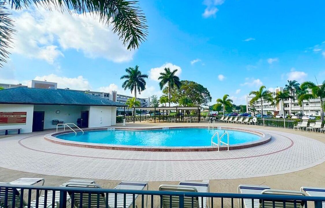 Photo of Outdoor in Hamptons at Boca Raton